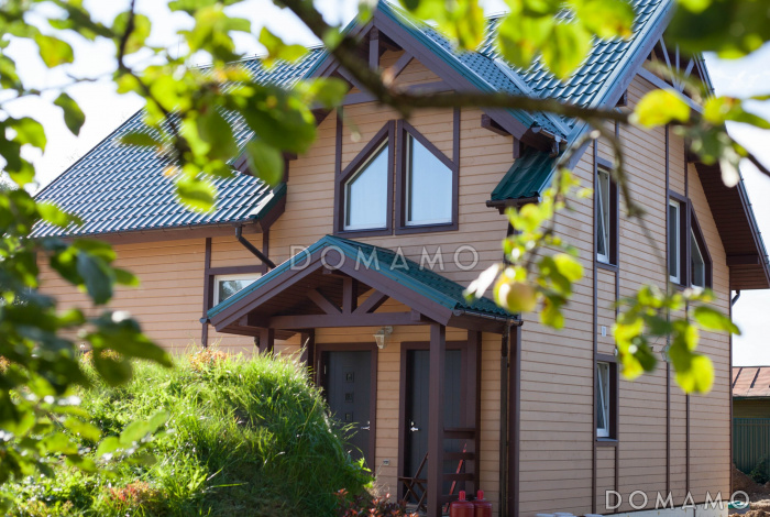 Проект каркасного дома с кровлей из металлочерепицы