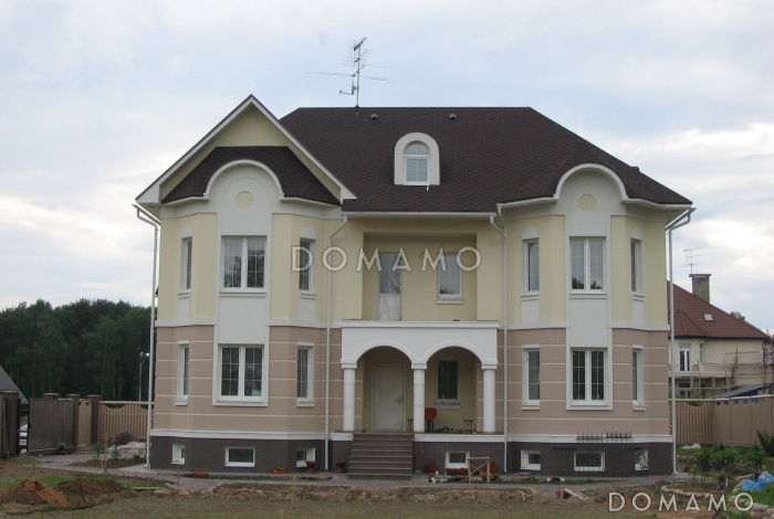 Проект коттеджа с девятью комнатами